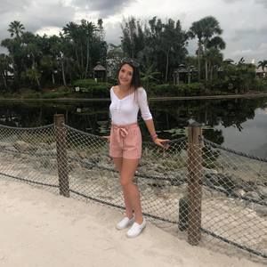 Meet your Posher, Vicki